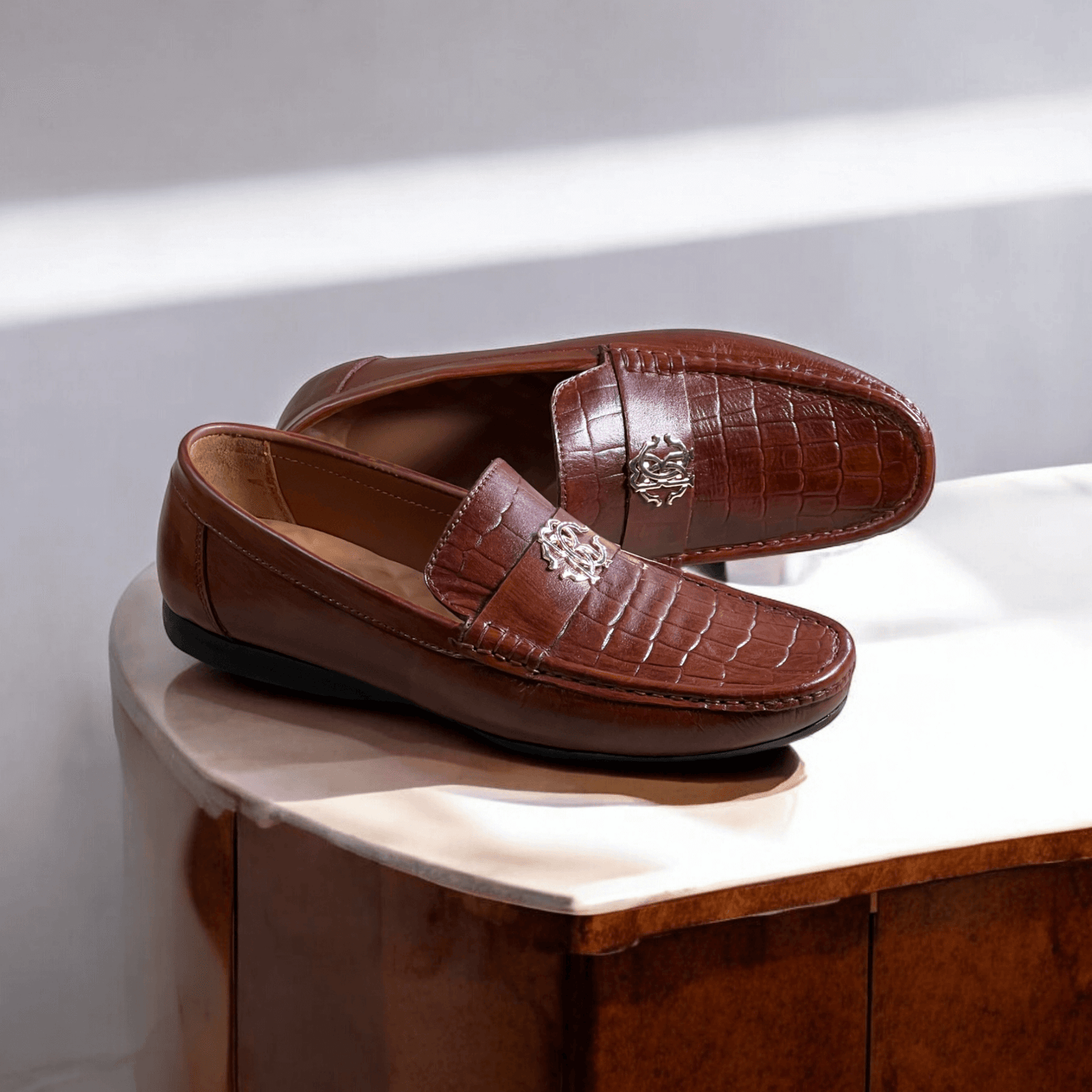 Leather Embossed Loafer-5015