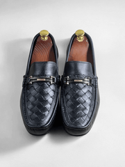 Leather paroi with buckle blk-1162