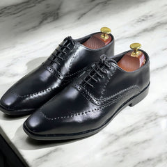 Ravishing with laces black-015