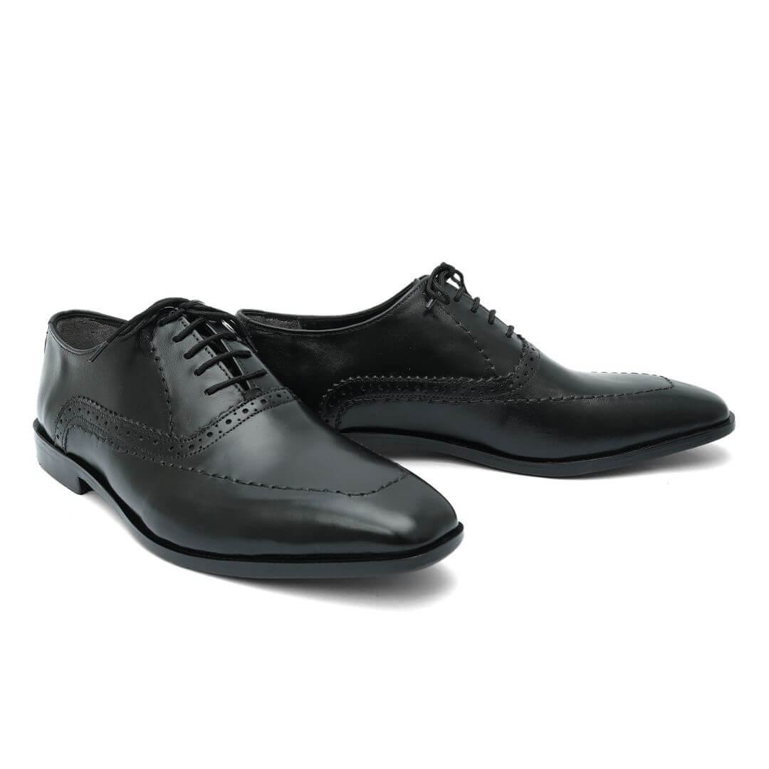 Ravishing with laces black-015 - Premium black leather lace-up shoes