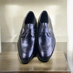 Royal Classic with monk – Blk001